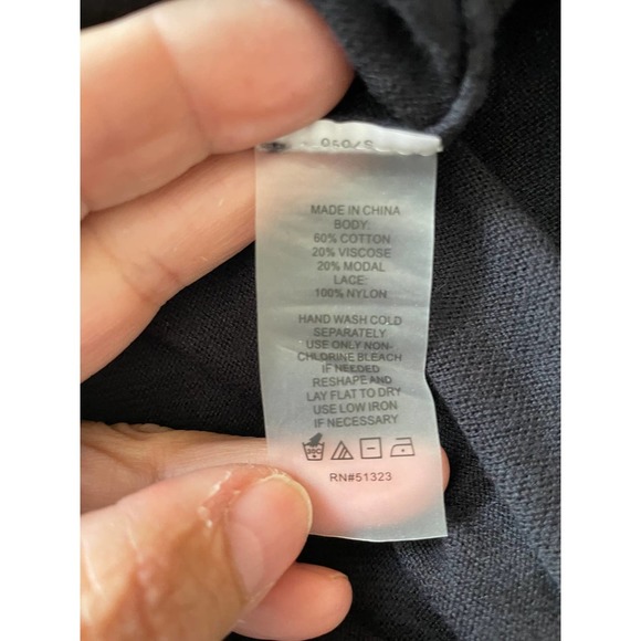 Vince Camuto Womens Beaded Crew Neck Sweatshirt Long Sleeve Size S Black - Picture 6 of 7